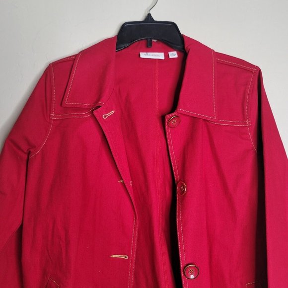 d & co Denim and Company Women’s Size M Button Up Red Denim Jean Jacket - Picture 2 of 5